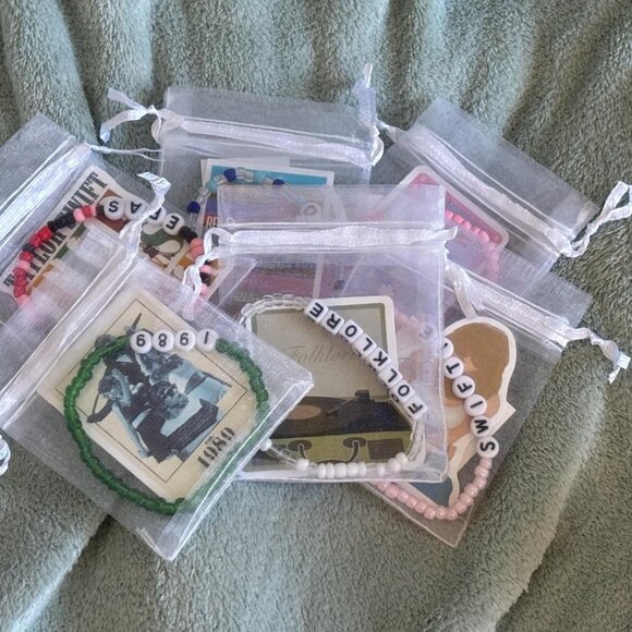 12 Days of Swiftmas Advent Calendar - 13 Day Bonus - Swiftie Advent Calendar - Picture 2 of 6